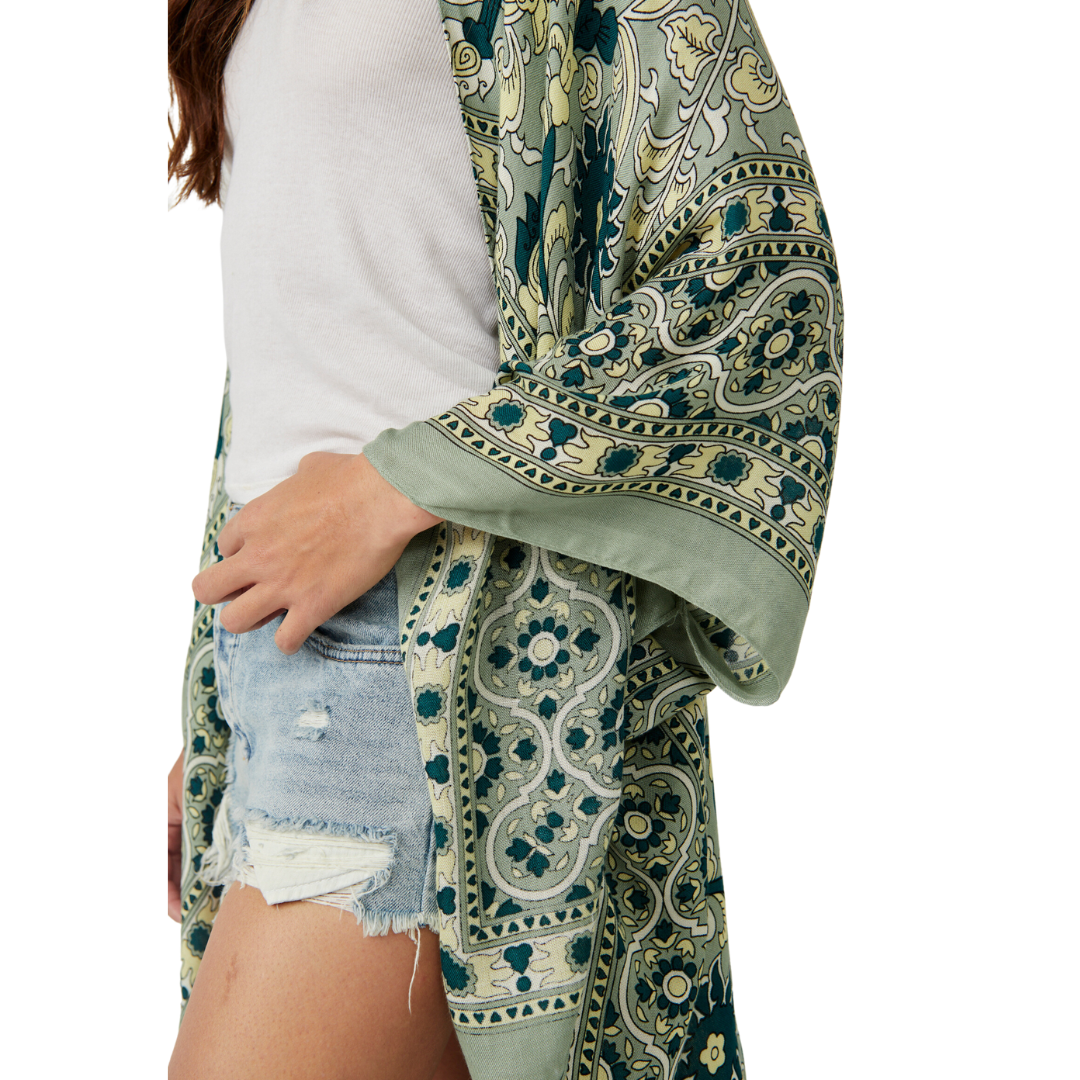 Magic Dance Kimono