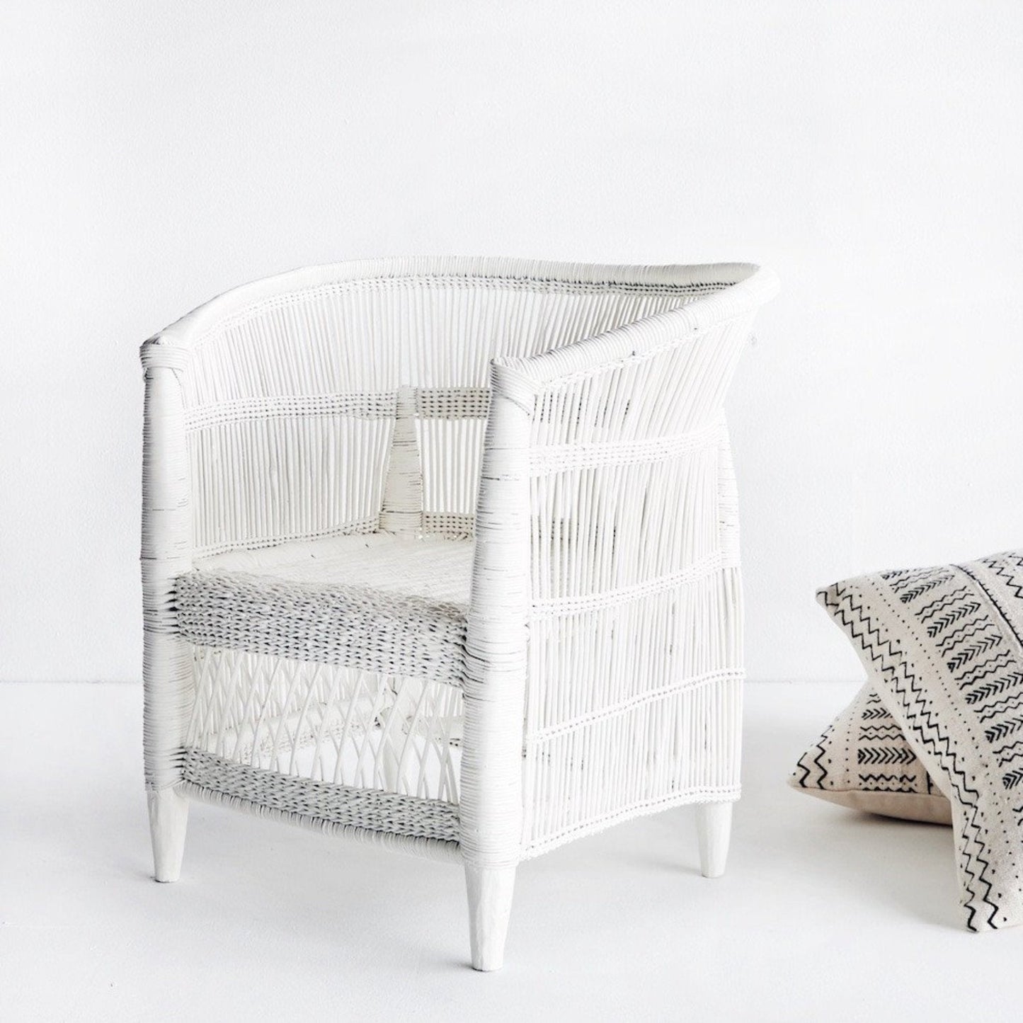 African Malawi Armchair | White (76cm)